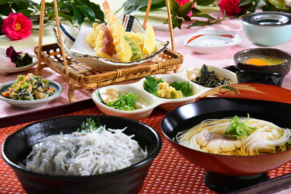 生しらす丼セット